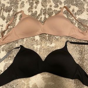 2 Calvin Kline bra’s size large no wire NWOT